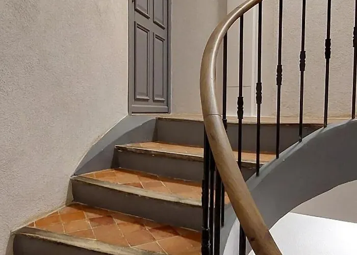 Le Charme Sous Les Toits Classe 3 Etoiles Apartment Riez