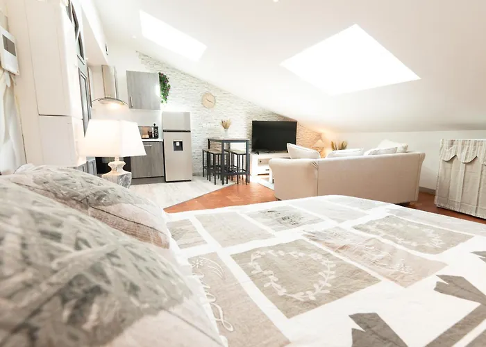 Le Charme Sous Les Toits Classe 3 Etoiles Riez